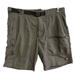 The North Face Cargo Shorts Mens Sz 32 Black Belted Outdoor Gorpcore Athleisure